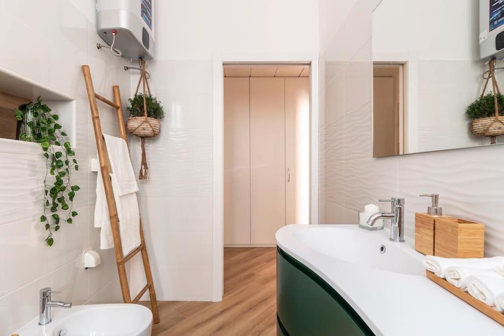 밀라노 New Jungle & Charming Flat - Zona De Angeli 아파트 외부 사진